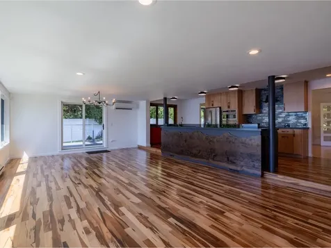 124 Sunset Cliff Road Burlington VT 05408