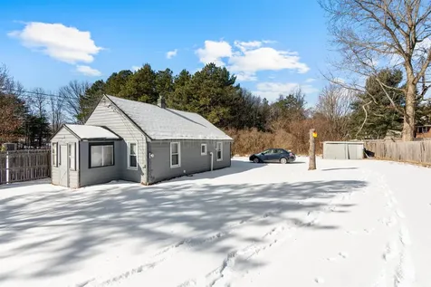 250-252 River Road Colchester VT 05446