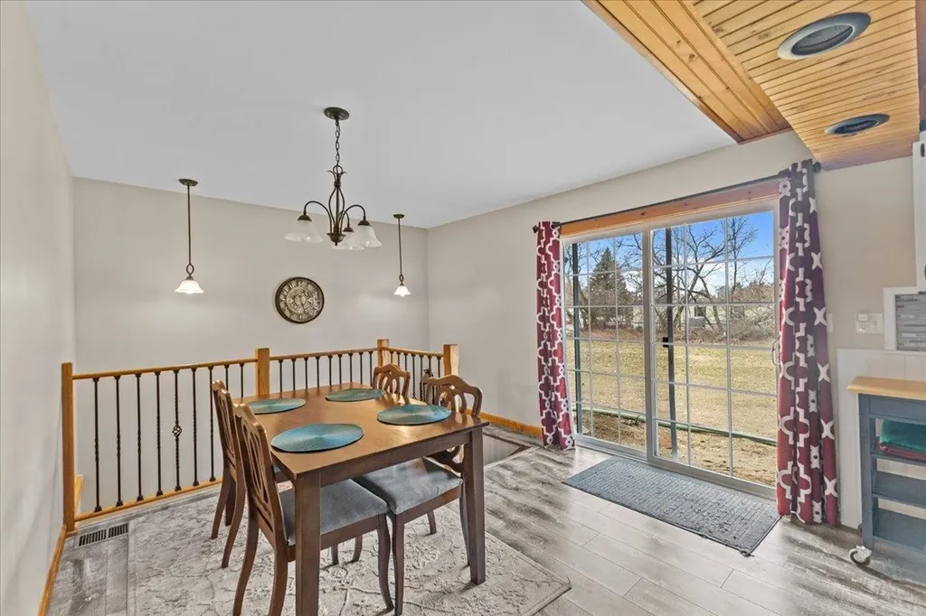 27 Meadow Lane Highgate VT 05459
