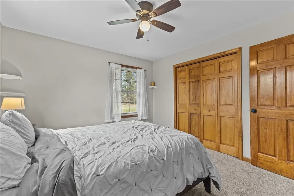 27 Meadow Lane Highgate VT 05459