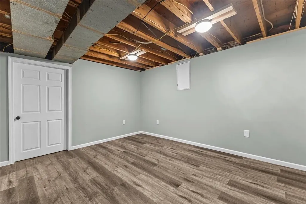 27 Meadow Lane Highgate VT 05459