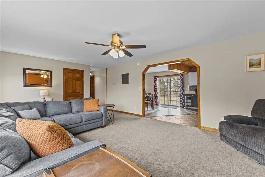 27 Meadow Lane Highgate VT 05459
