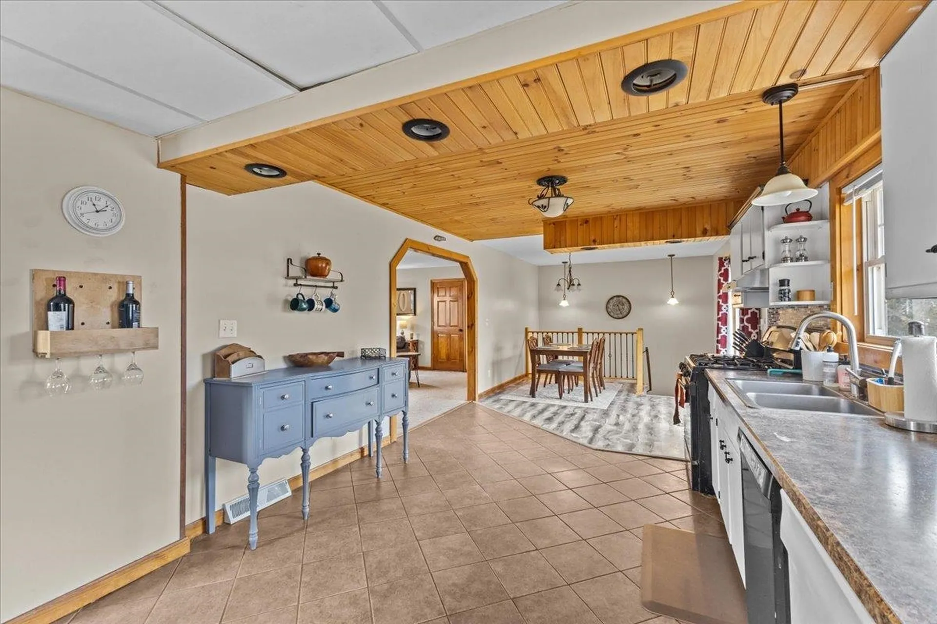 27 Meadow Lane Highgate VT 05459