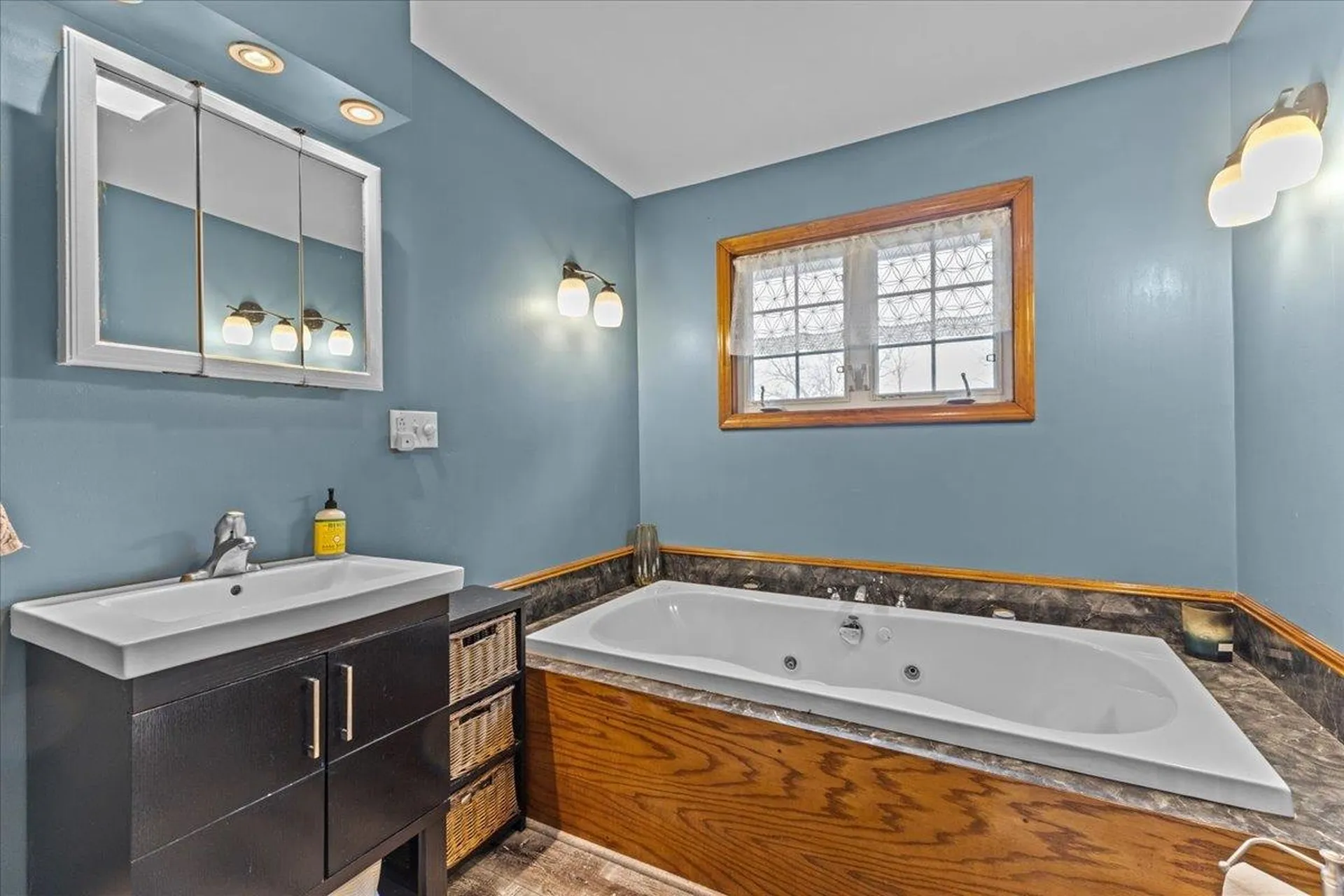 27 Meadow Lane Highgate VT 05459