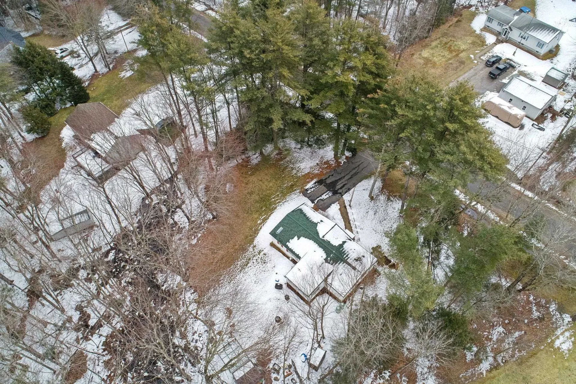 18 Roy Street Raymond NH 03077