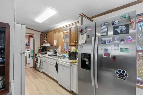 18 Roy Street Raymond NH 03077