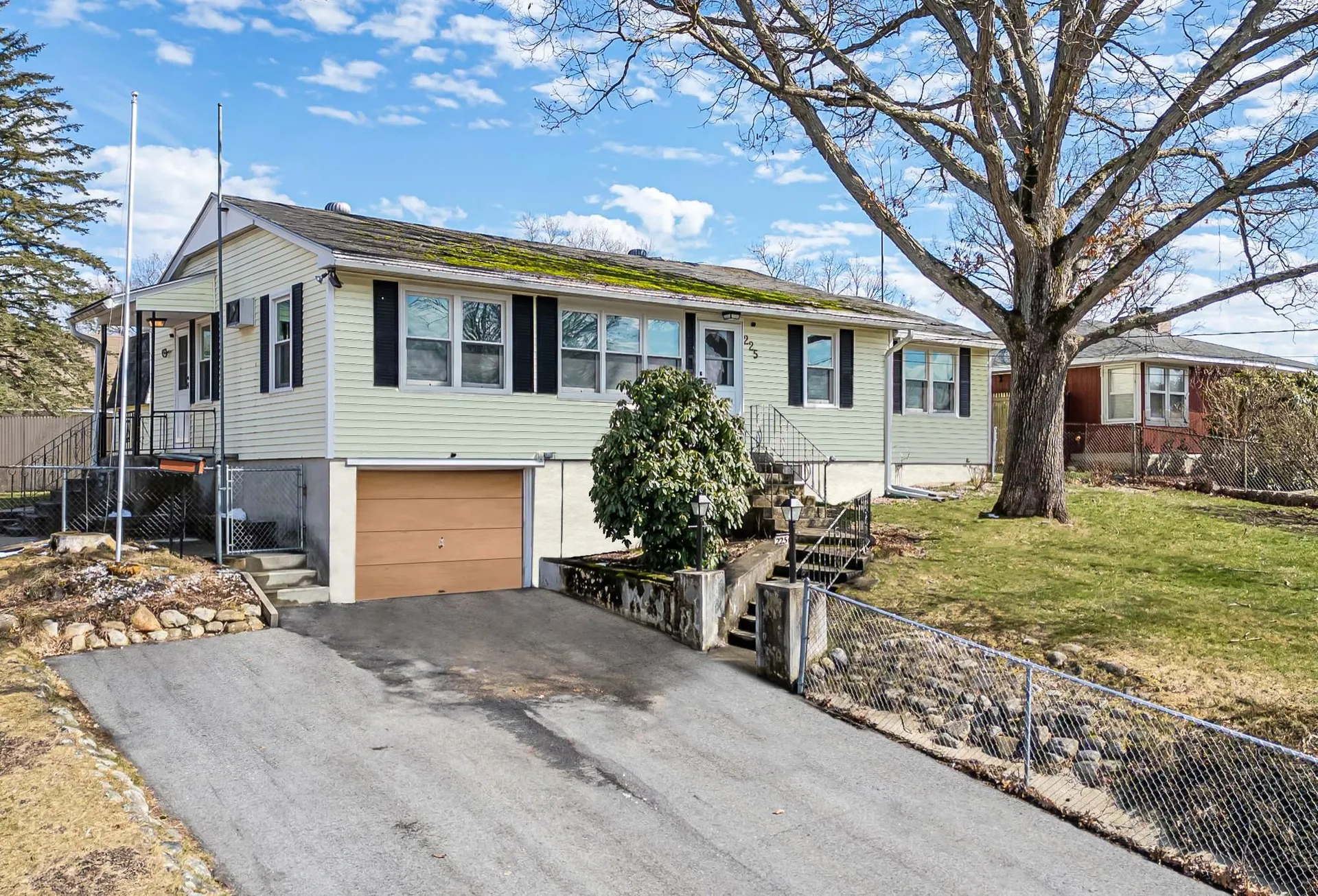 225 Kimball Street Manchester NH 03102