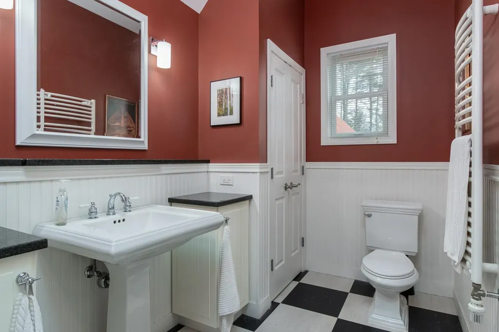 146 S. Hill Road New Boston NH 03070