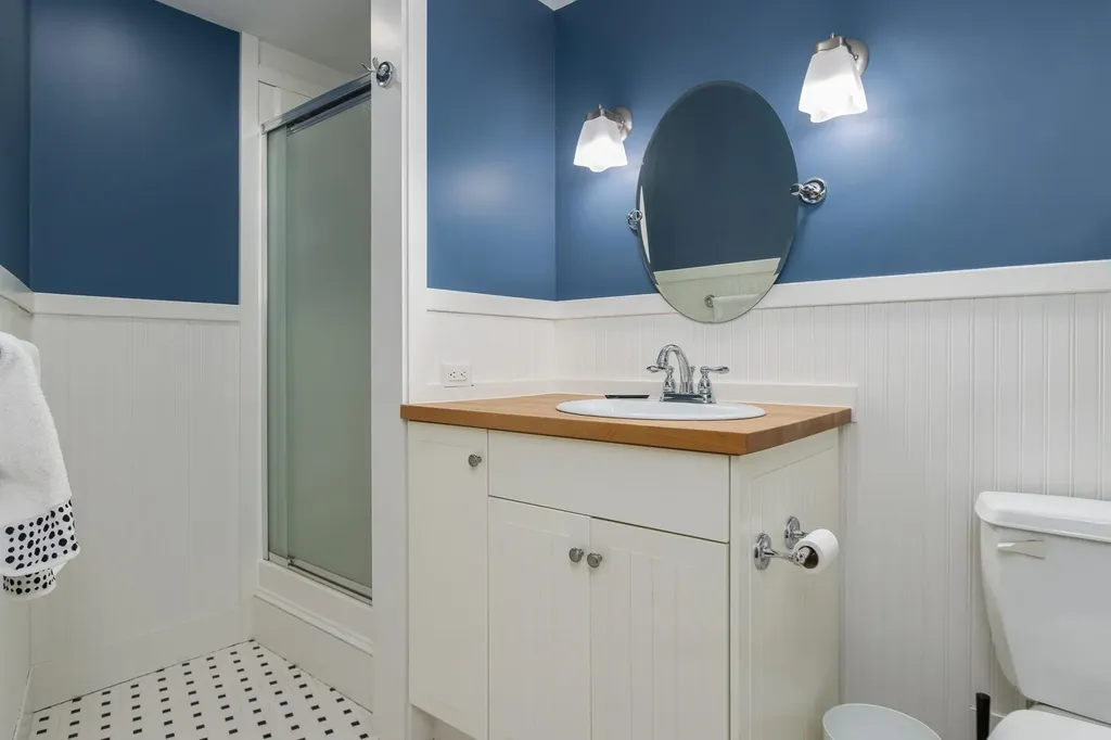 146 S. Hill Road New Boston NH 03070