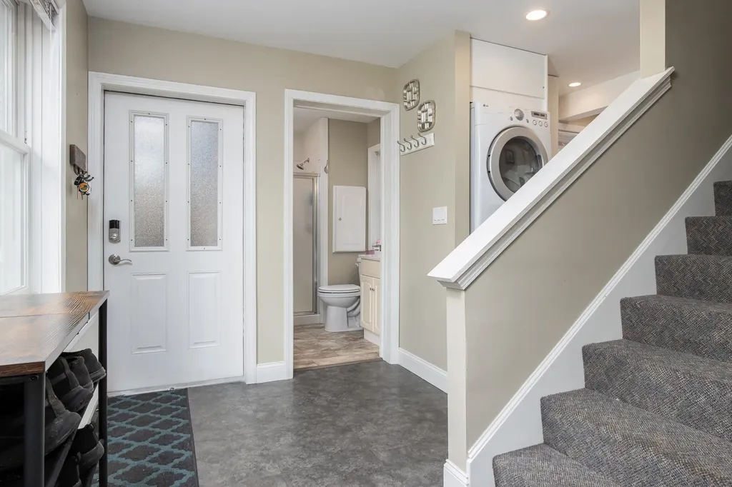 146 S. Hill Road New Boston NH 03070