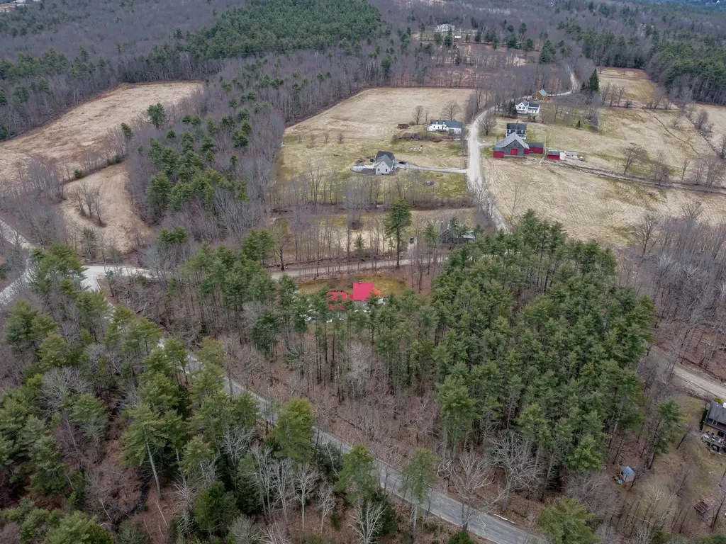146 S. Hill Road New Boston NH 03070