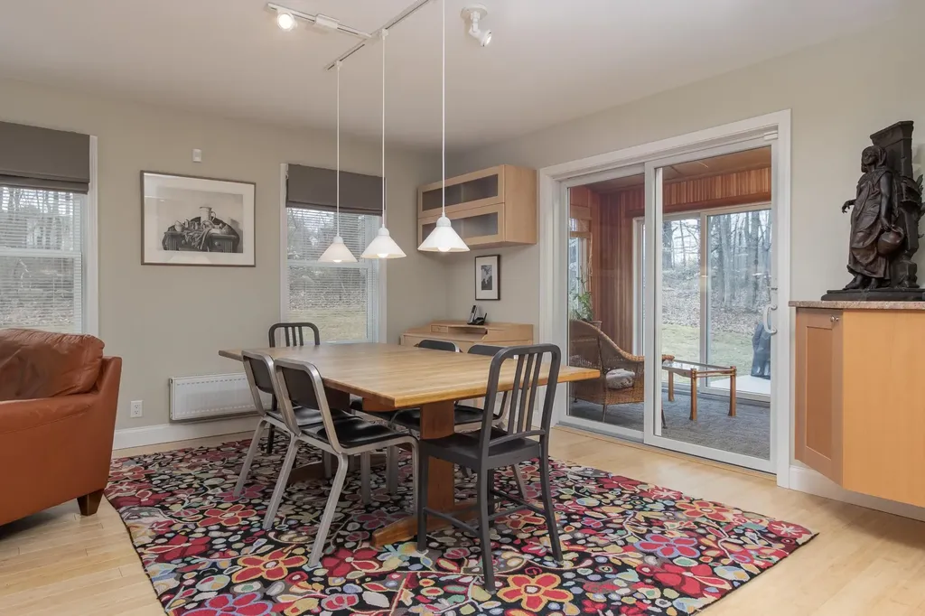 146 S. Hill Road New Boston NH 03070
