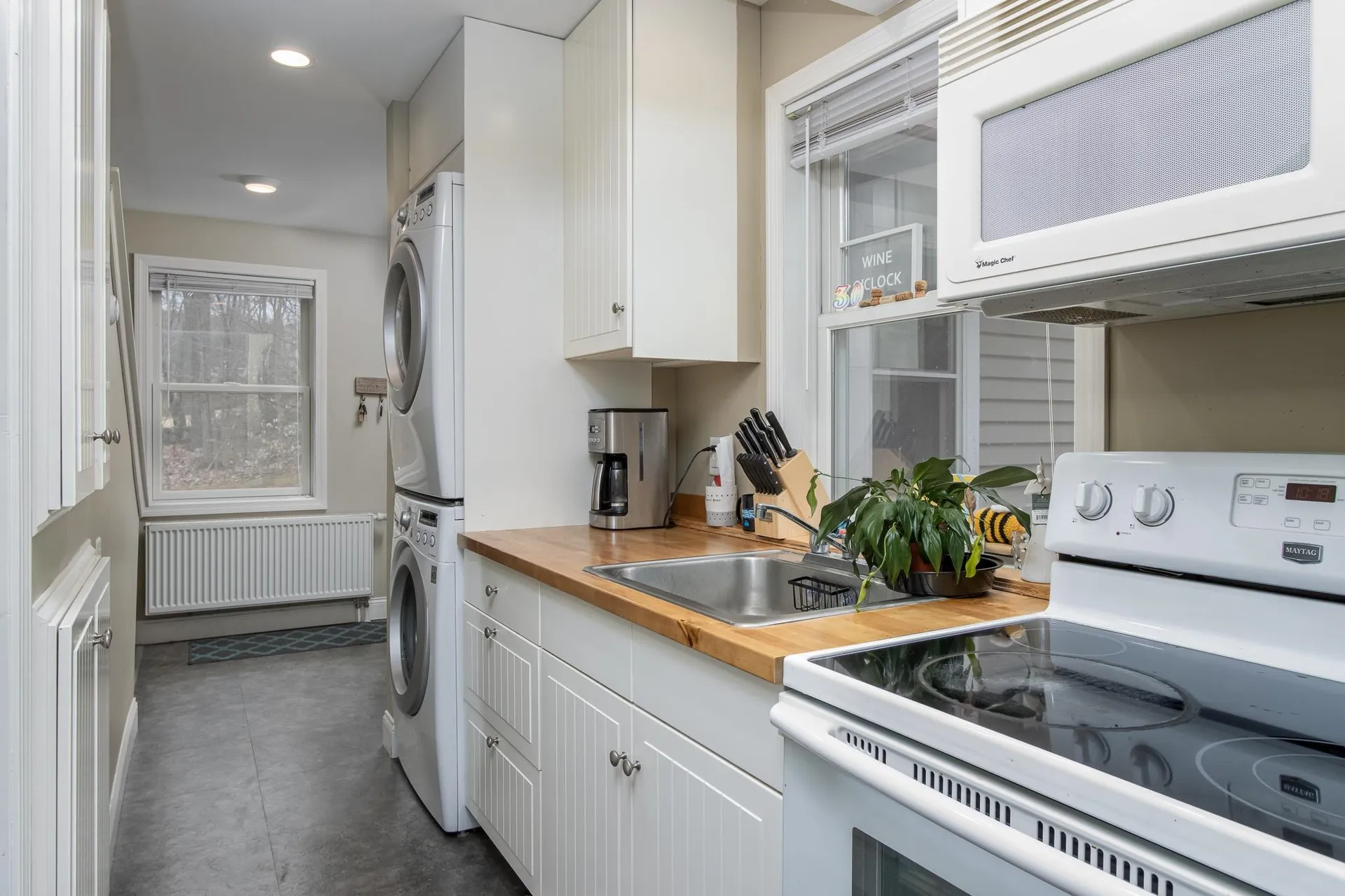 146 S. Hill Road New Boston NH 03070