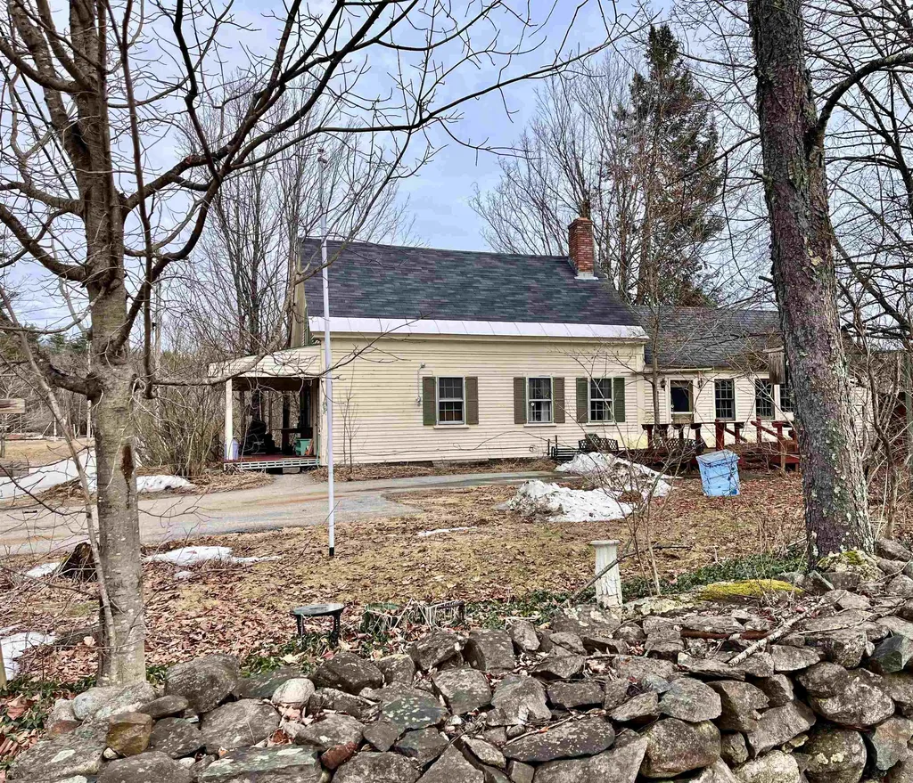 17 Cilleyville Road Andover NH 03216