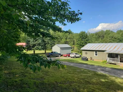 1251-1253 Cemetery Street Brookfield VT 05036