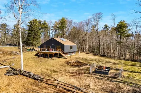20 Well School Road Peterborough NH 03458
