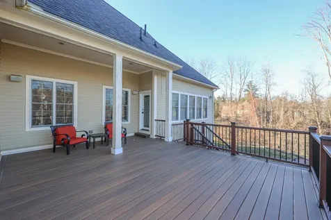 12 Chardonnay Terrace Bedford NH 03110