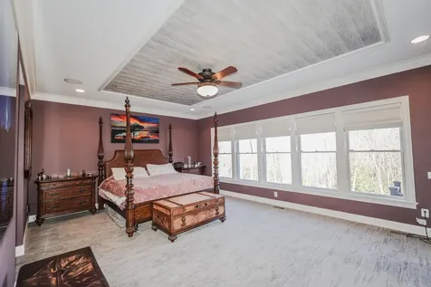 12 Chardonnay Terrace Bedford NH 03110