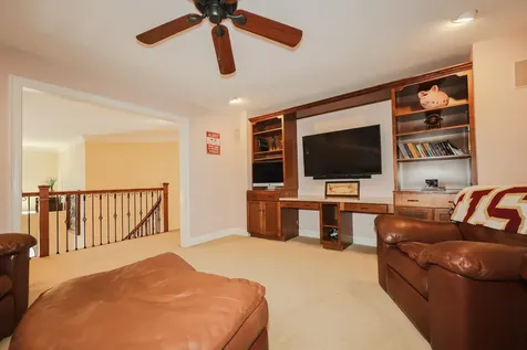 12 Chardonnay Terrace Bedford NH 03110