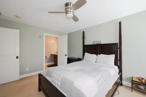 12 Chardonnay Terrace Bedford NH 03110
