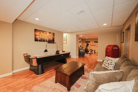 12 Chardonnay Terrace Bedford NH 03110