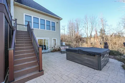 12 Chardonnay Terrace Bedford NH 03110