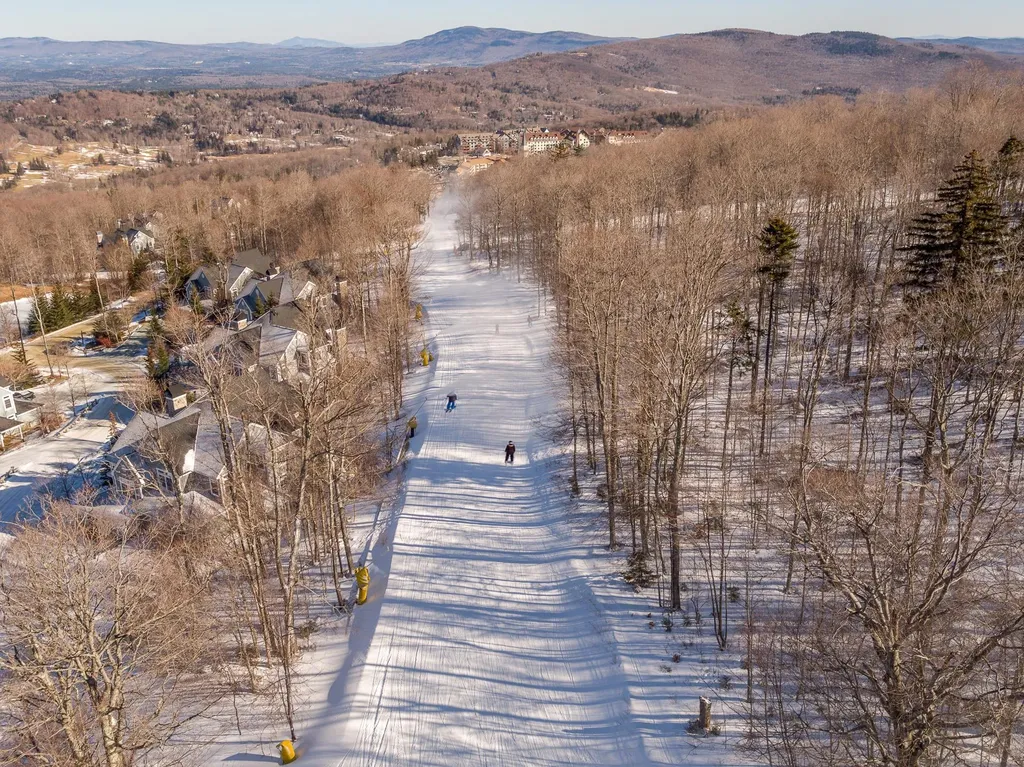 22 Upper Glades Road Stratton VT 05155