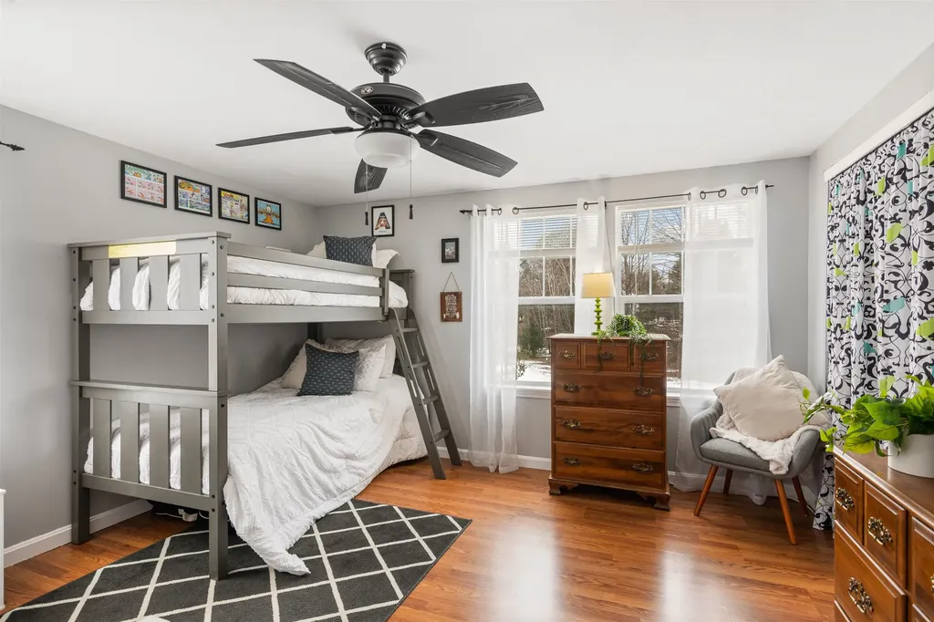 36 Robert Frost Circle Colchester VT 05446