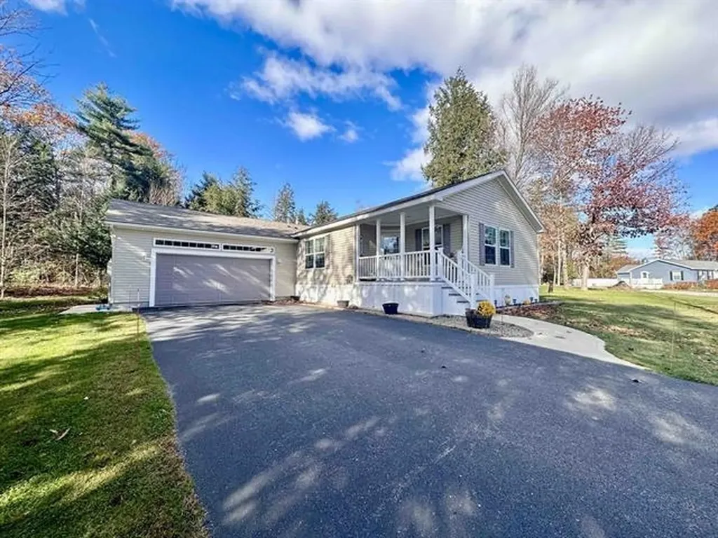 29 Blair Drive Rochester NH 03868