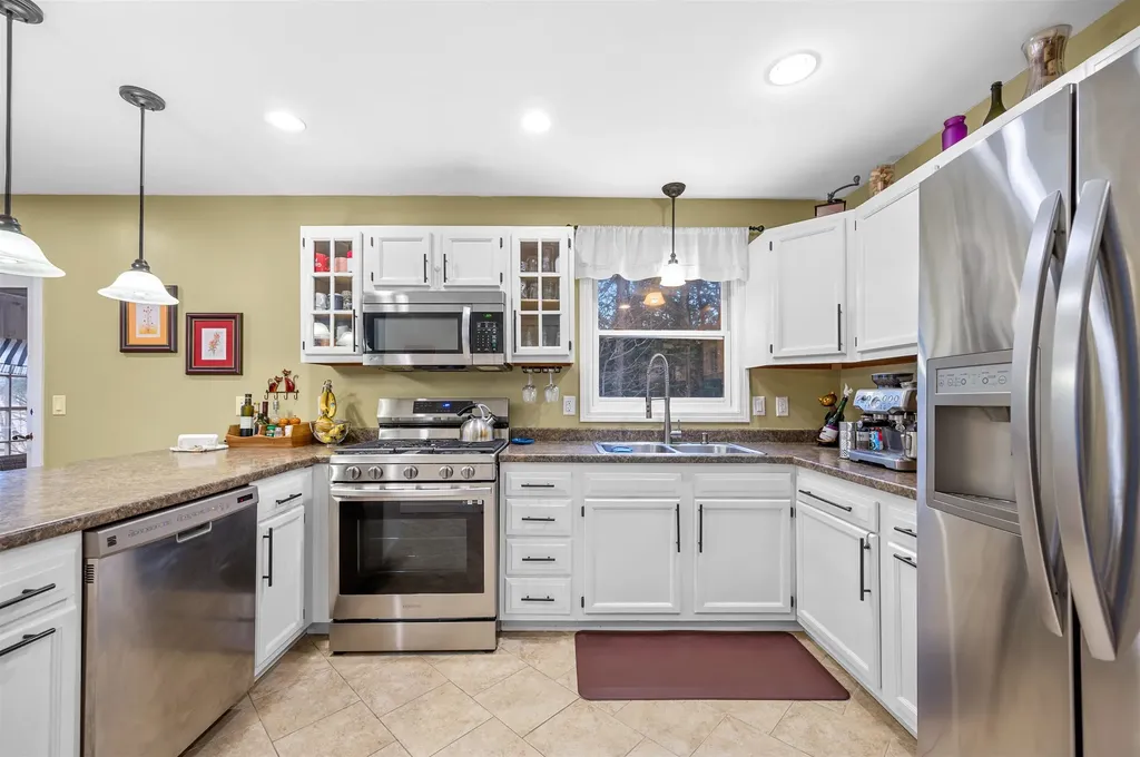 10 Raspberry Court Milton VT 05468