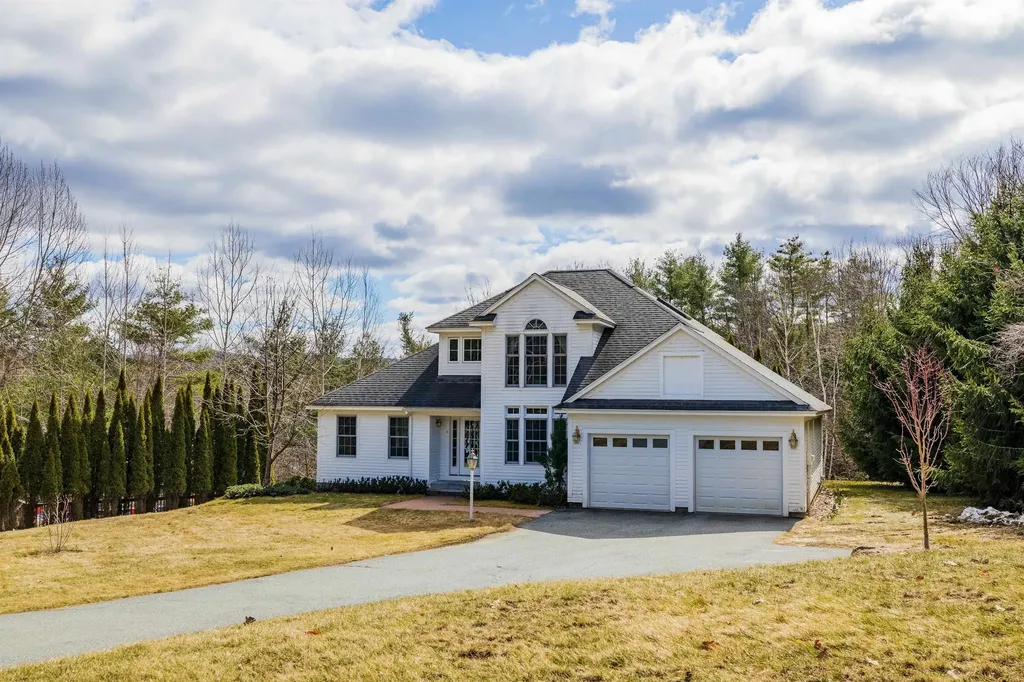 8 Chambers Circle Lebanon NH 03784