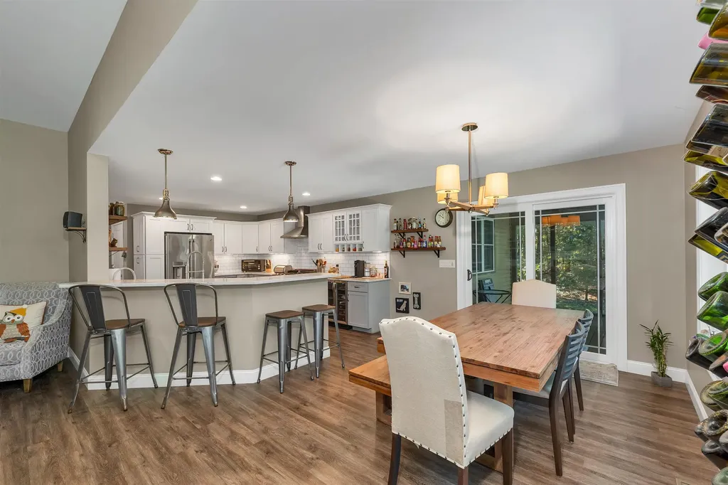 21 Aspen Drive Pelham NH 03076