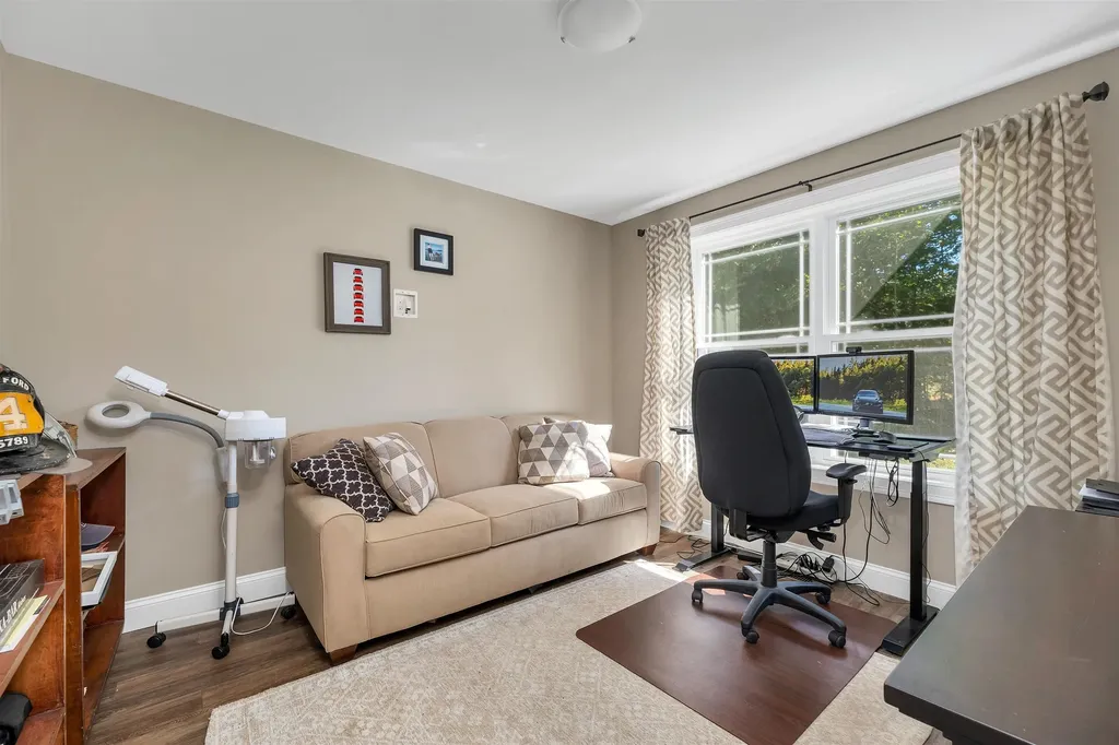 21 Aspen Drive Pelham NH 03076