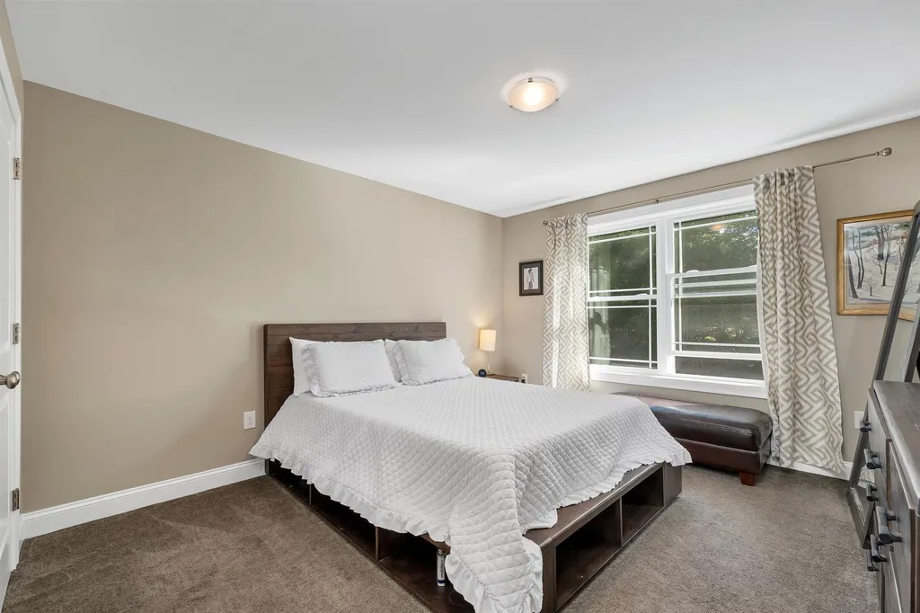 21 Aspen Drive Pelham NH 03076