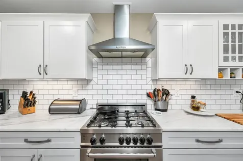 21 Aspen Drive Pelham NH 03076