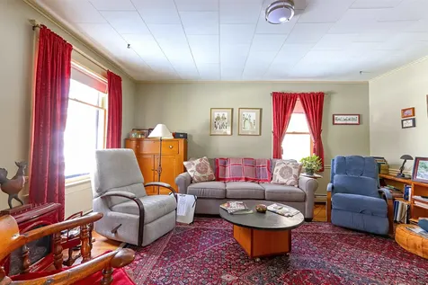 1586 Main Street St. Johnsbury VT 05819