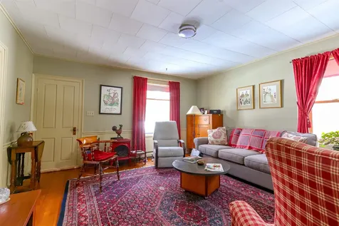 1586 Main Street St. Johnsbury VT 05819