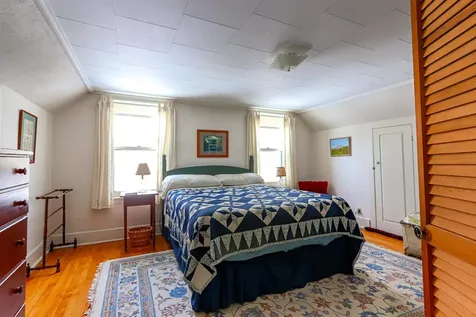 1586 Main Street St. Johnsbury VT 05819