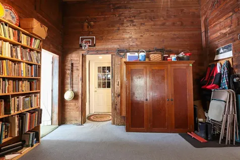1586 Main Street St. Johnsbury VT 05819