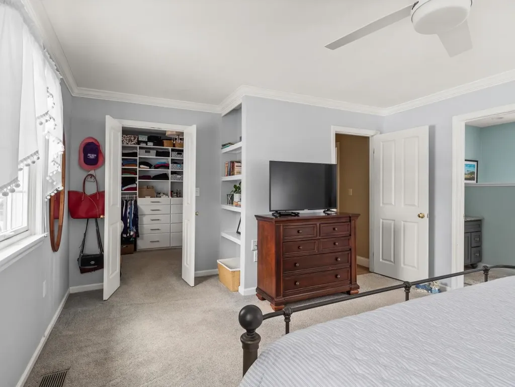 61 Bartlett Bay Road South Burlington VT 05403