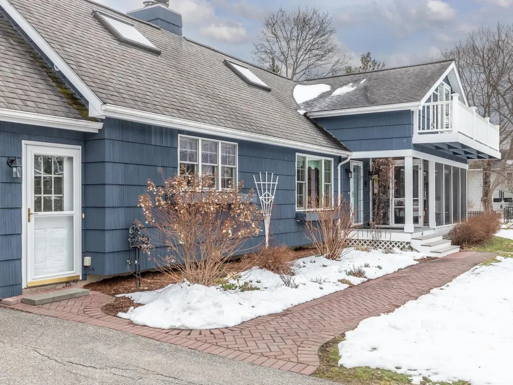 61 Bartlett Bay Road South Burlington VT 05403