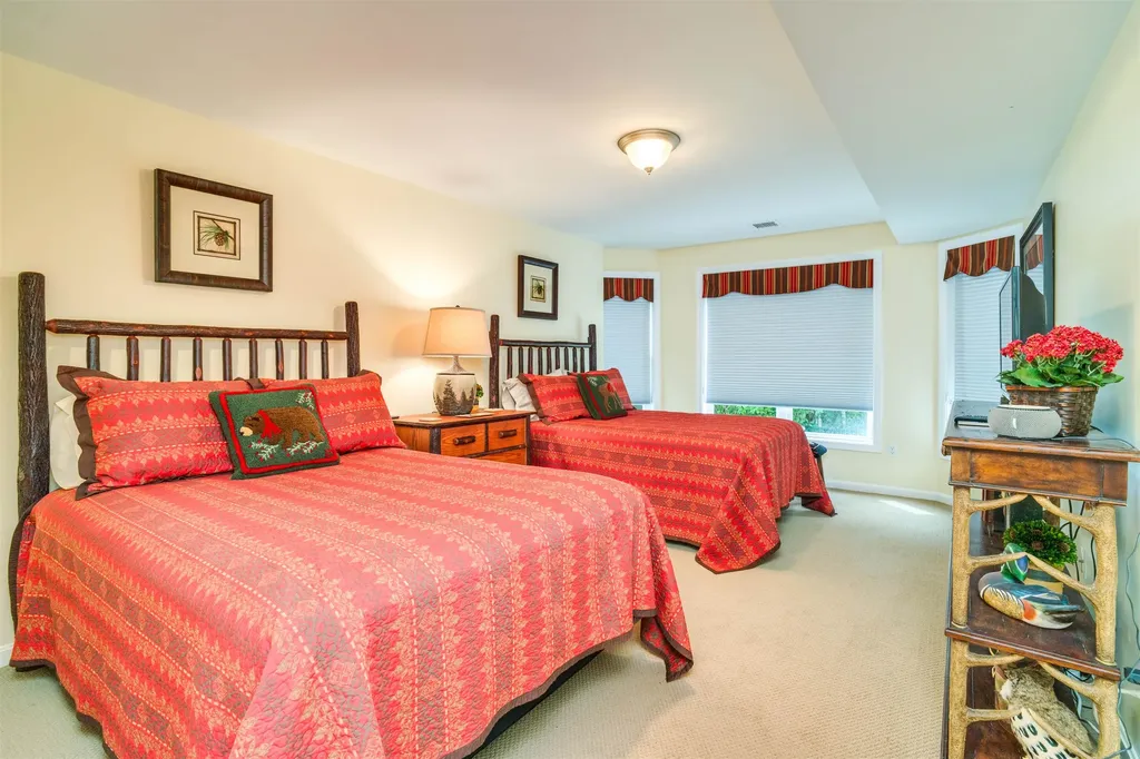 10 & 19 Abnaki Lane Moultonborough NH 03254