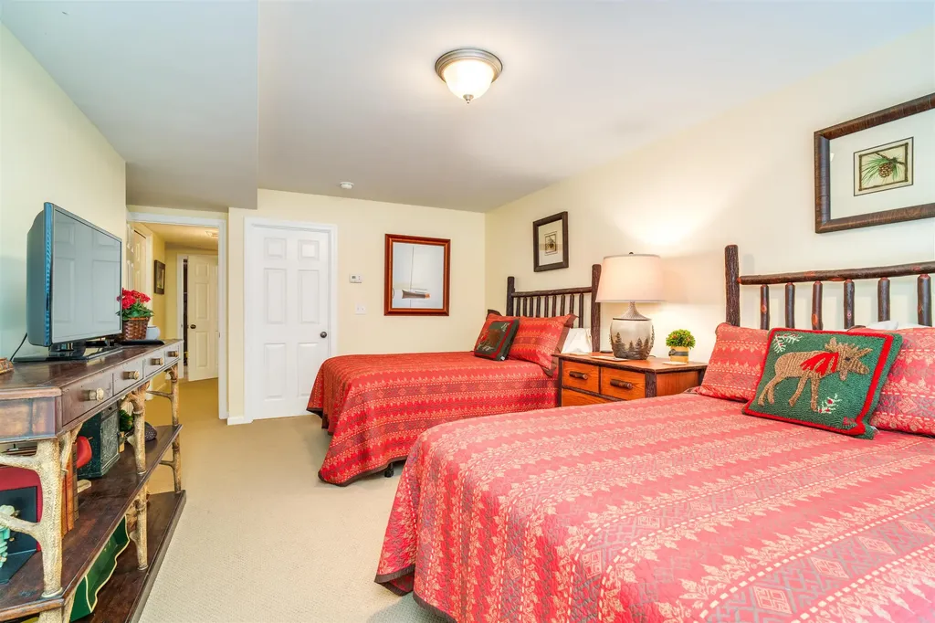 10 & 19 Abnaki Lane Moultonborough NH 03254