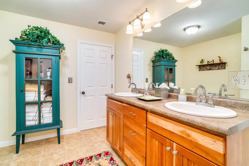 10 & 19 Abnaki Lane Moultonborough NH 03254