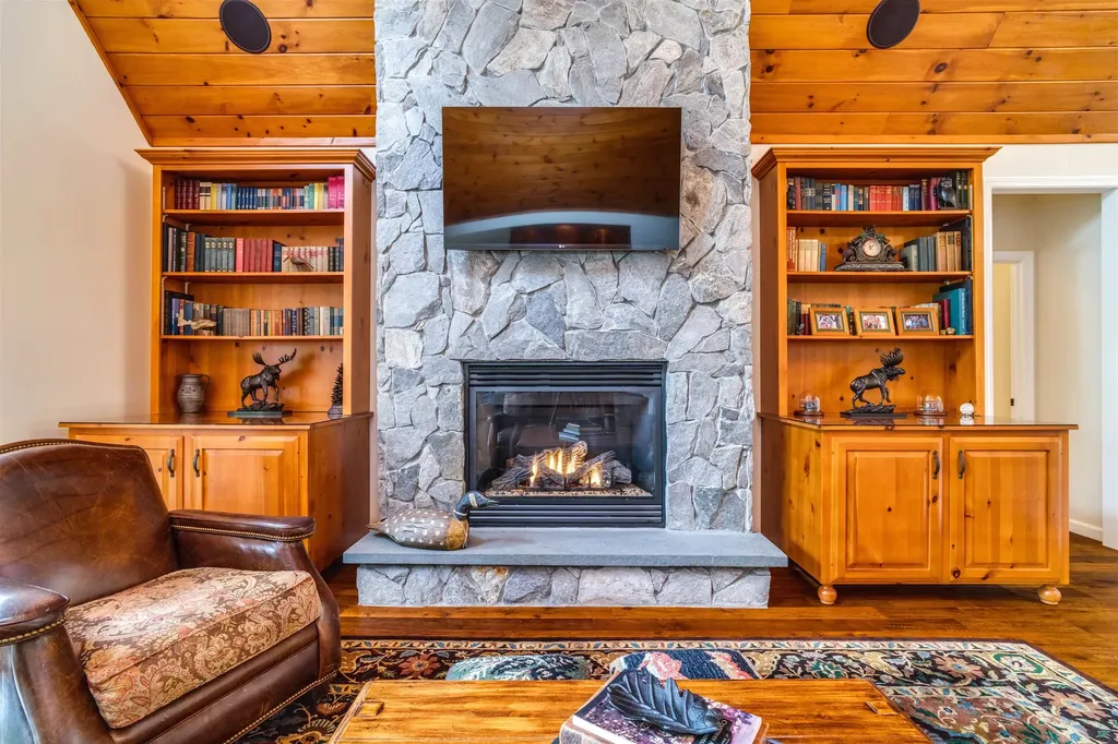 10 & 19 Abnaki Lane Moultonborough NH 03254