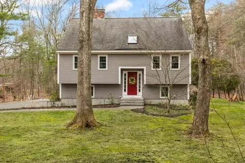 12 Golden Oaks Drive Salem NH 03079