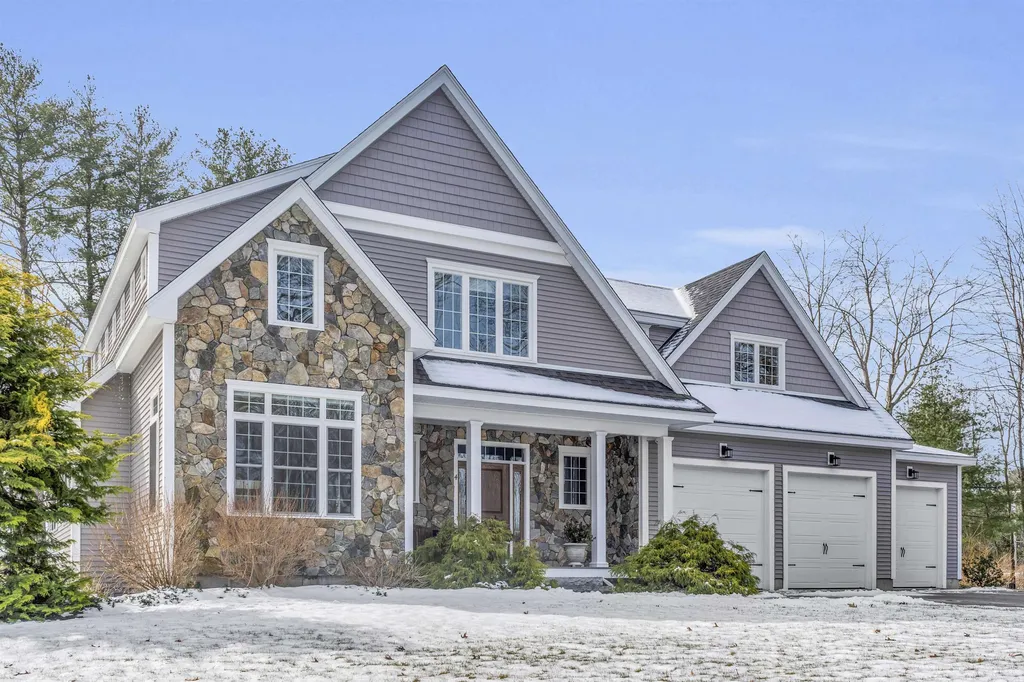 4 Jacqueline Way Stratham NH 03885