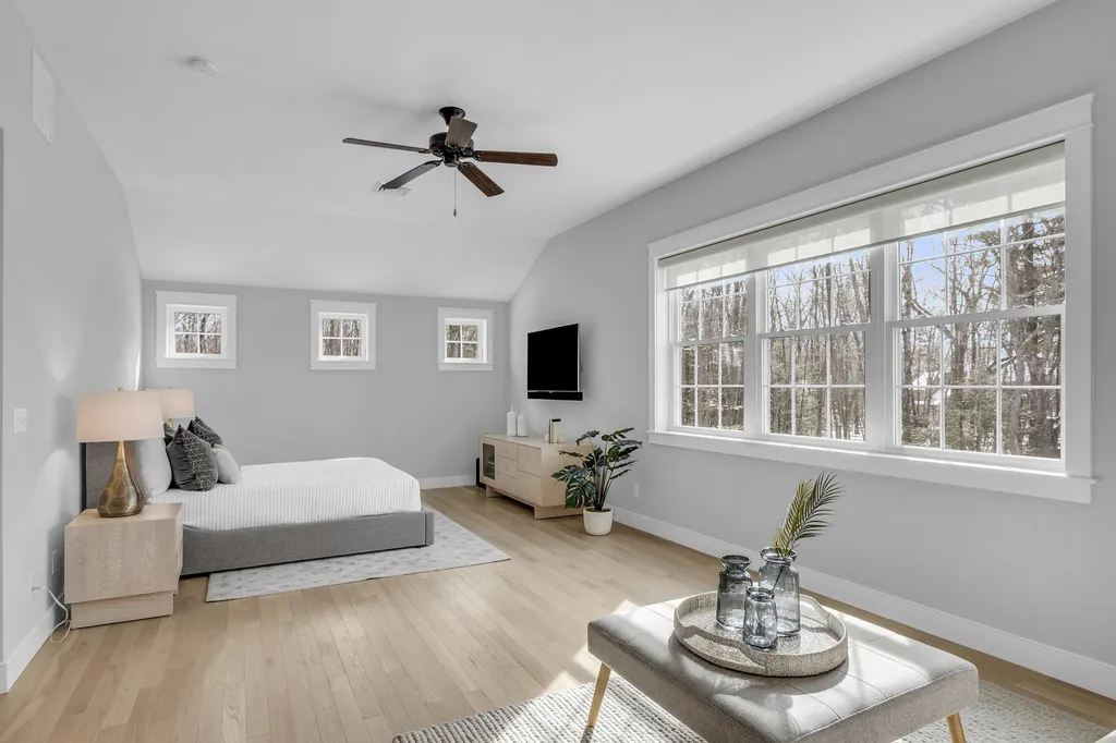 4 Jacqueline Way Stratham NH 03885