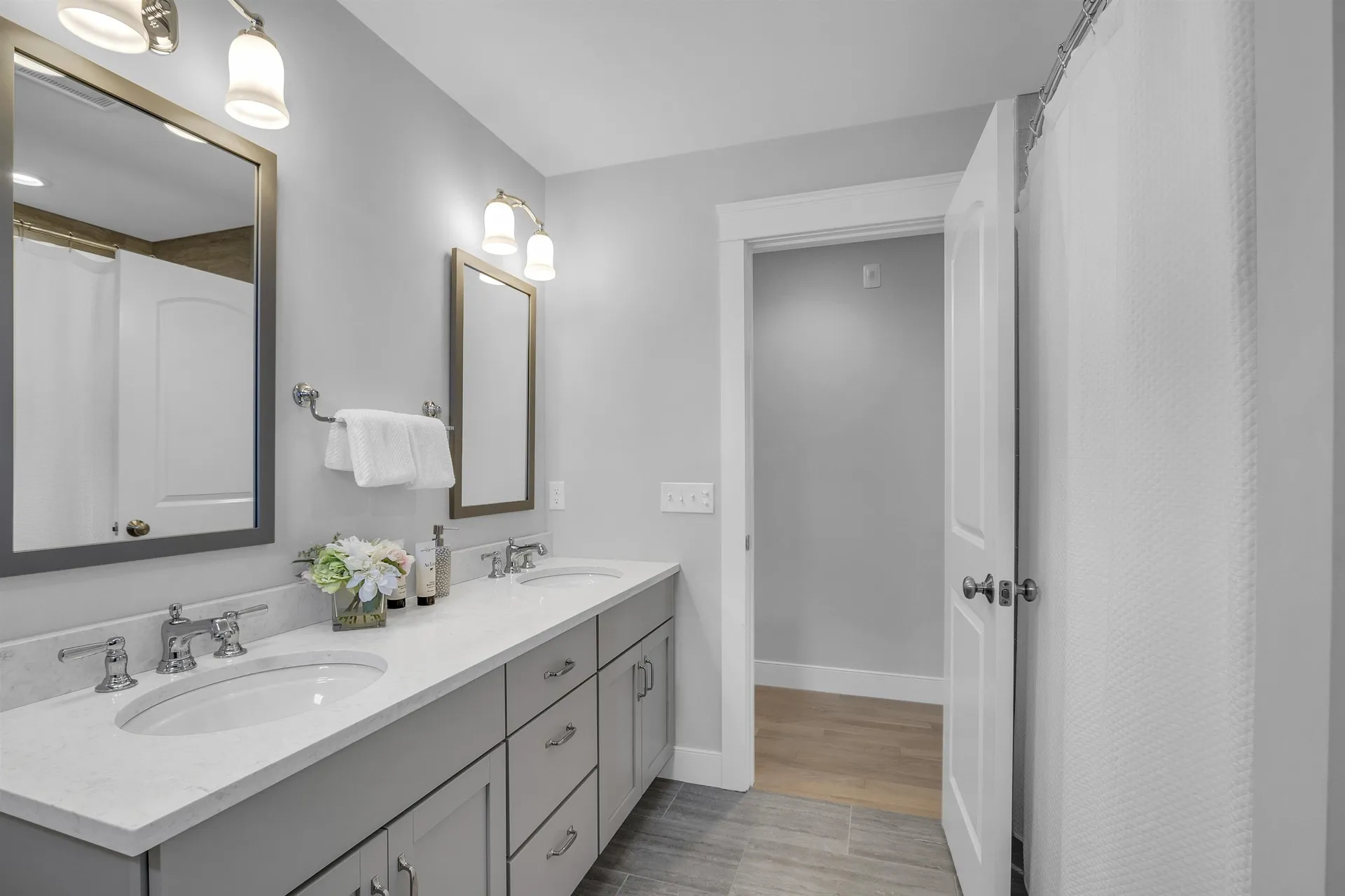 4 Jacqueline Way Stratham NH 03885