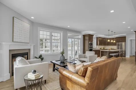 4 Jacqueline Way Stratham NH 03885